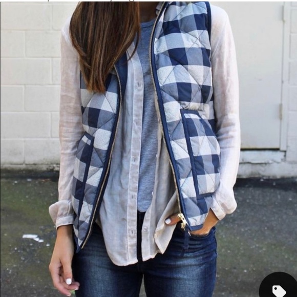 J. Crew Vest in Gingham Blue Gray & Ivory. EUC - Picture 8 of 12